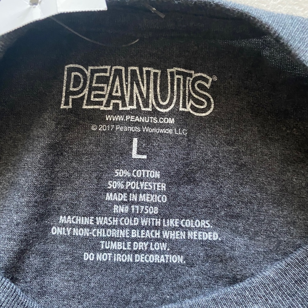 Peanuts T-shirt - Picture 5 of 6